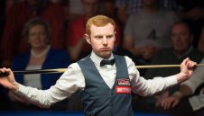 Бомбата тиктака в Шефийлд, Макгил разклати трона на Селби