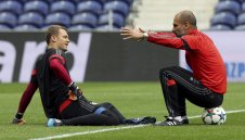 Гуардиола искал Нойер да играе като... халф