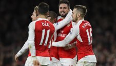 Арсенал преподписва с испански национал