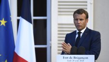 Макрон: Френският футбол тепърва ще печели