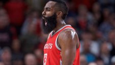 Брадата спря серията на Портланд