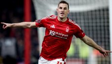 Голмайсторът на Форест поднови договора си