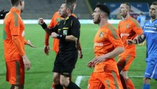 Кой докара тартюфщината във футбола ни?