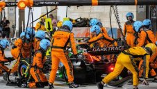 Макс и Макларън счупиха рекорди в Катар 