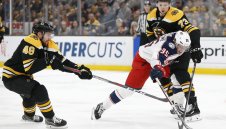 Бостън и Сейнт Луис тръгнаха с победи в полуфиналите на НХЛ