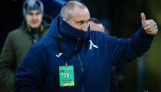 Мъри Стоилов се изхвърли: Никой не може да бъде фаворит срещу Левски