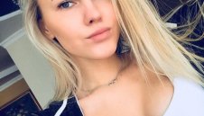 Код "червено" на "Герена": Гаджето на нов в Левски пръска сексапил + СНИМКИ