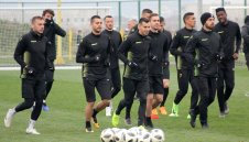 Карачанака и Перейра висят за сблъсъка с Левски