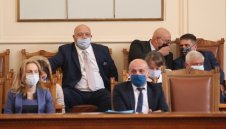 Министър Кралев: Изкарах много тежко коронавируса