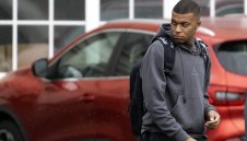 Реал Мадрид изкушава Мбапе с огромен бонус