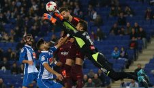 Диего Лопес влезе в историята, вече е кошмар за Меси + ВИДЕО