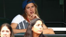 Влюбена в Гришо гризе нокти заради него + СНИМКИ