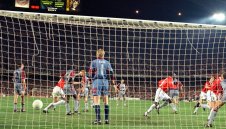 Легенда на Байерн втрещи: Зарадвах се, когато Юнайтед ни застреля на финала през 1999 г. + ВИДЕО