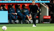 Байерн сдава титлата! Байер с луд късен обрат, дръпна с 13 точки