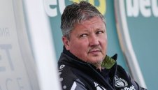 Любо Пенев взима играчи на Хебър в Локо