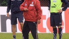 &quot;Адзурите&quot; вече тренират в Сестриере, Киелини аут заради контузия