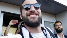 Висшата лига подпали инфлацията на пазара