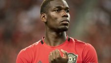 Юнайтед остава без Погба и Мактоминей до средата на февруари