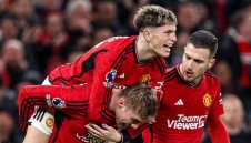 В Ман Юнайтед вече се наслаждават на смътоносно трио