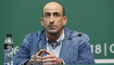 Скандалът с БФС продължава: Данчо Лечков се подписал за избора на Касабов