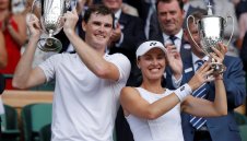 Хингис и Джейми Мъри са шампиони при смесените двойки