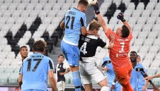 А пари откъде? Юве осъществи обаждане за SMS