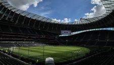 Куриоз: Тотнъм с рекордни приходи и... голяма загуба