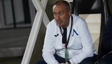 Мъри ще "ремонтира" защитата на Левски