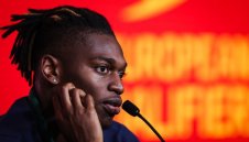 Легенда на Милан: Леао е незрял