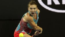 И Симона Халеп изгърмя 