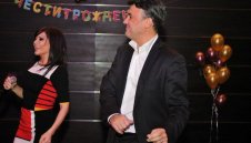 Футболът ни ще дълбае дъното: Боби Михайлов ще остане шеф на БФС