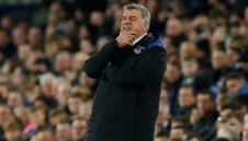 Алърдайс остава в Евертън 