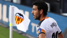 Валенсия продава двама на Виляреал