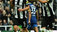 Нюкасъл издрапа до 1/8финалите на "Карабао Къп"