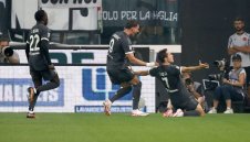 Юве тръгна мощно - 3:0 за едно полувреме