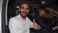 Дзапакоста кацна в Рим за прегледи и подпис с Рома