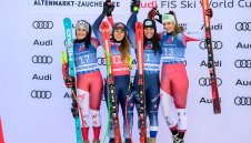 София Годжа триумфира в спускането в Алтенмаркт-Цаухензее 