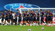 Брутално: Отменени голове и 5-а изгонени на ПСЖ - Марсилия 0:1