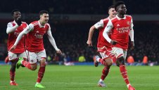 Арсенал се бори за титлата и това побърква легенда на Юнайтед