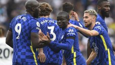 Тухел засипа с похвали Н'Голо Канте