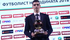 Колажи, обиди...Феновете на ЦСКА подеха мощна кампания срещу Десподов + СНИМКИ   