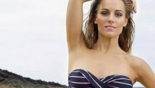 Певица отряза вратар на Юнайтед за деца + СНИМКИ