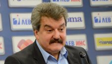 Левски стартира дарителска кампания с акциите на Батков