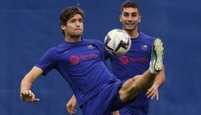 Използвач? Стрелец на Барса скъса с щерката на Лучо + СНИМКА