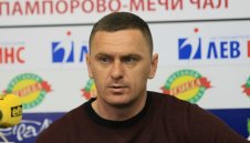 Треньорът на ЦСКА 1948 няма лиценз за елита