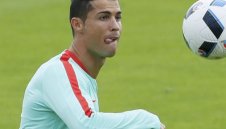 ПРОГНОЗА: Полша - Португалия