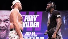 Тайсън Фюри тренира като Роки