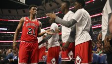 Джими Бътлър се завърна с 24 точки