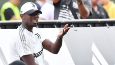 Погба с успешна операция, но ще ходи в Катар само на почивка