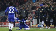 Конте за Давид Луис: Играе с болка, но е боец!